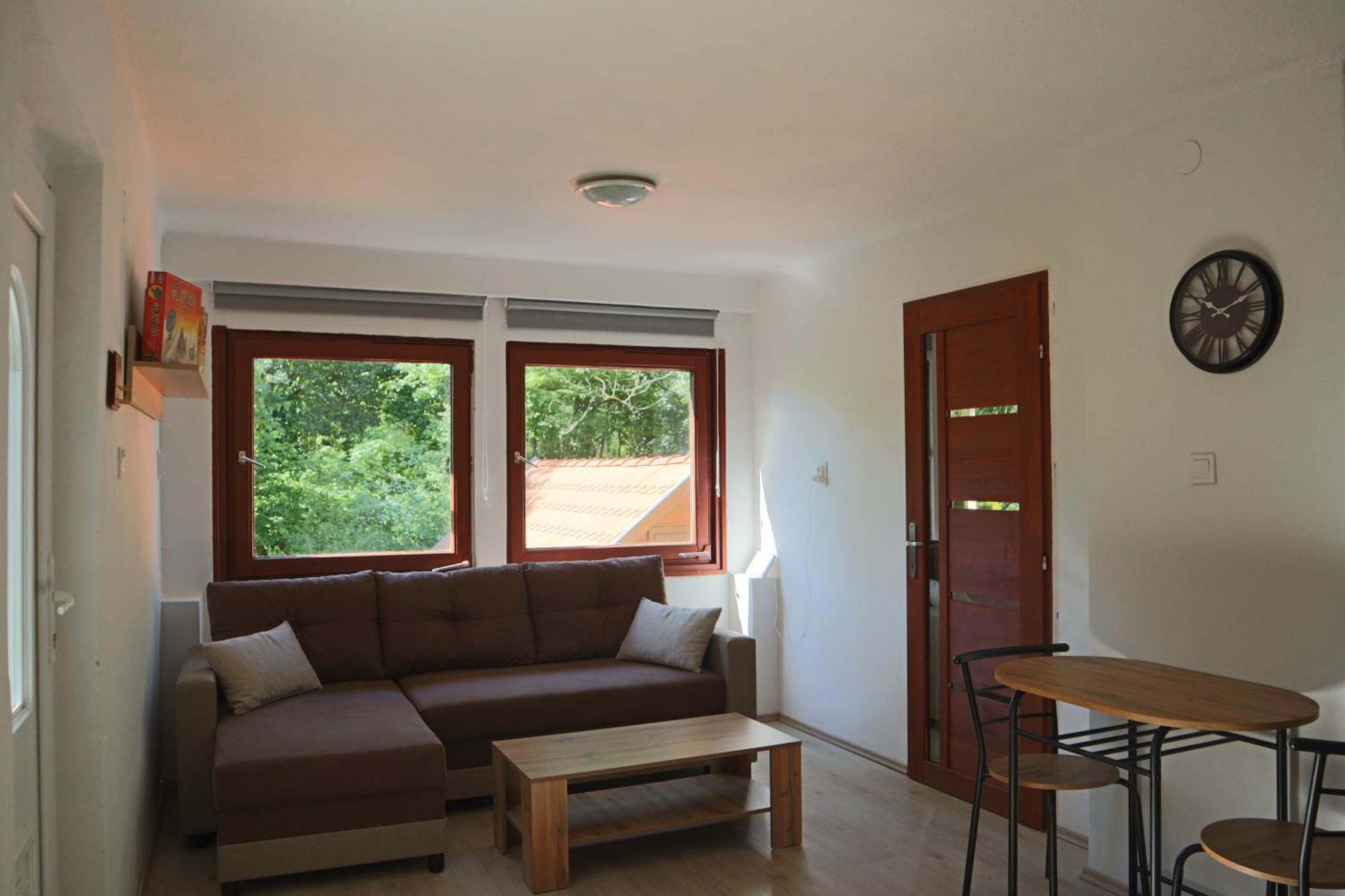 Madarles Vendeghaz Abaliget Exterior foto